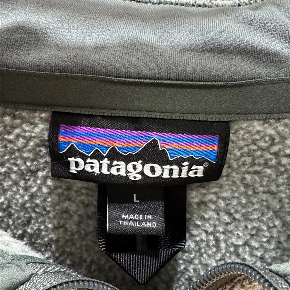 Patagonia Men's Quarter Zip-Up Sweater in Heather Gray - Picture 2 of 3